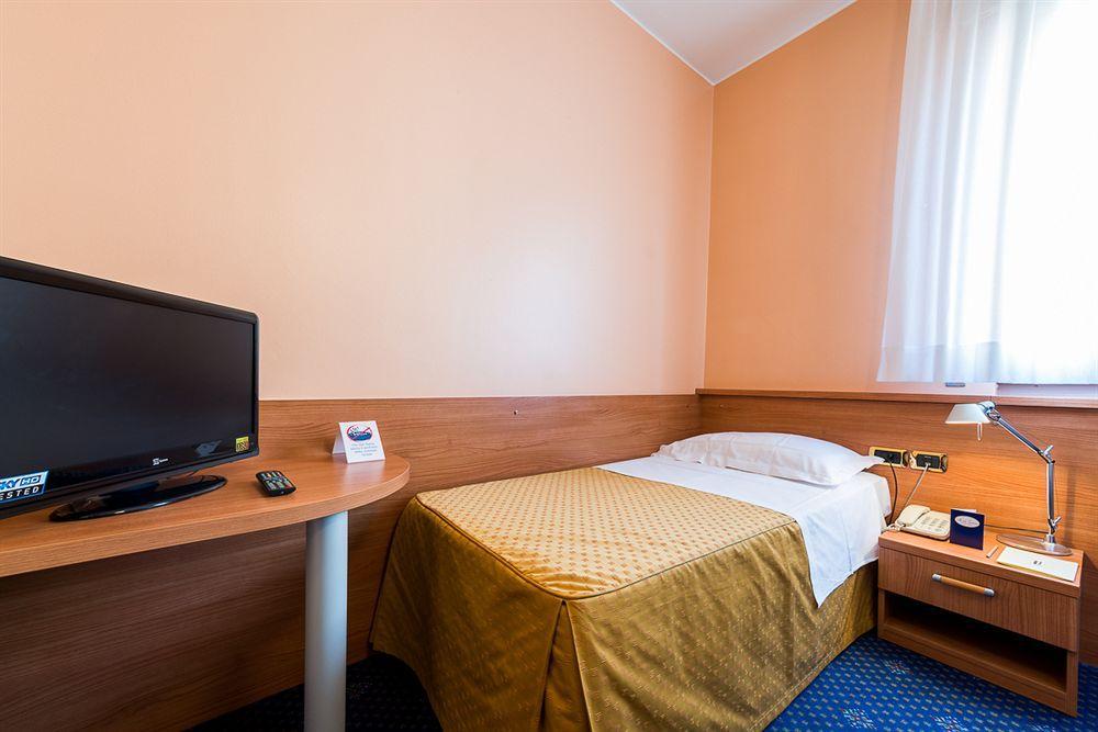 Hotel Terme Vittorio Veneto Exterior photo