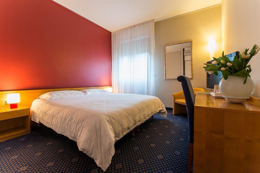 Hotel Terme Vittorio Veneto Exterior photo